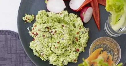Edamame & chilli dip with crudités