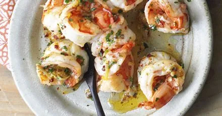 Flash-fried prawns with chilli, lemon & parsley