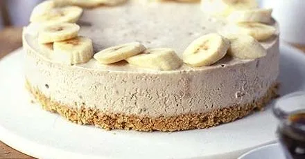 Frozen banana & peanut butter cheesecake