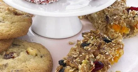 Fruit, oat & seed bars