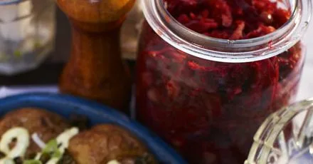 Fruity red cabbage