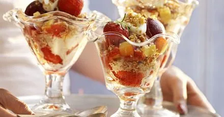 Fruity summer sundaes