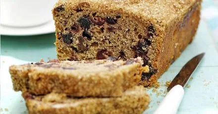 Fruity teacake