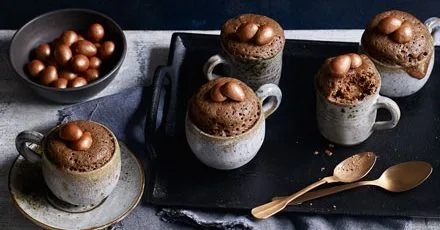 Easter chocolate mug cakes
