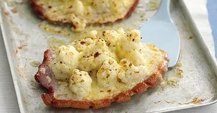 Gammon & cauliflower cheese grills