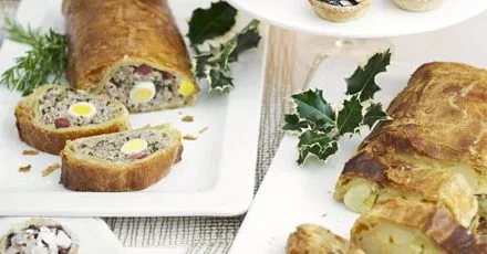 Garland sausage roll slice