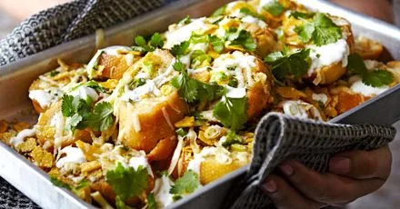 Garlic bread nachos