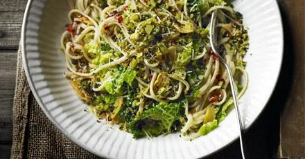Garlicky linguine with cabbage & anchovy