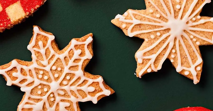 Ginger biscuit snowflakes