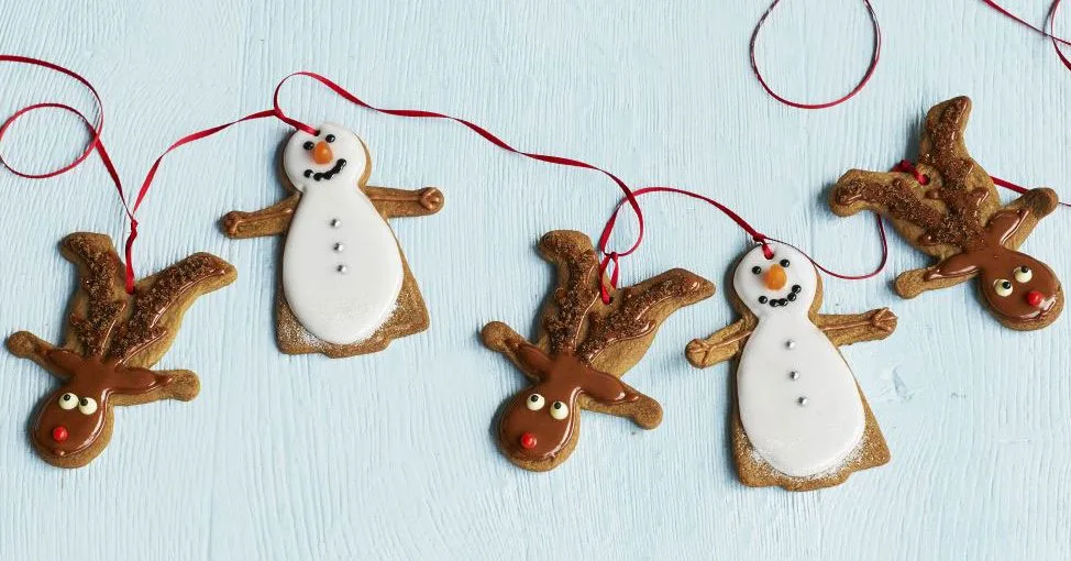 Gingerbread bunting