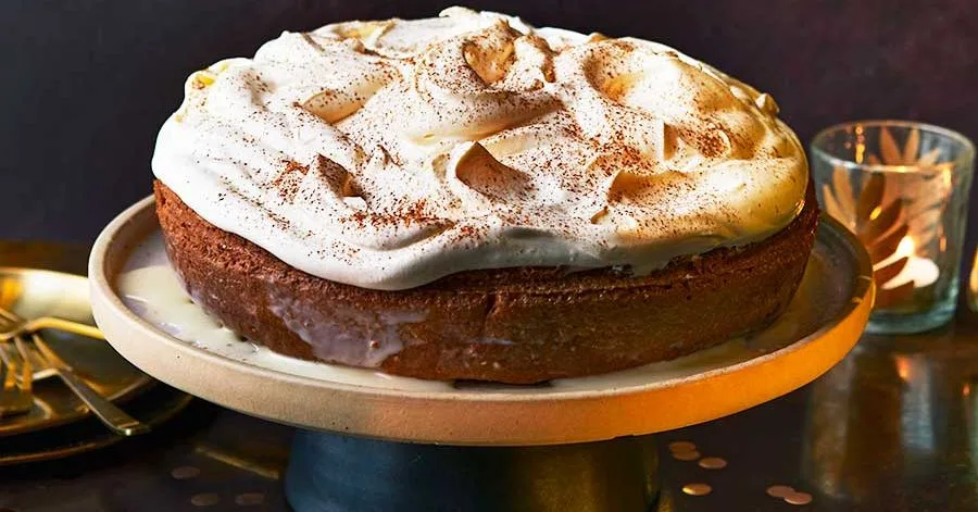 Gingerbread tres leches cake