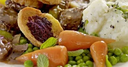 Glazed carrots with peas