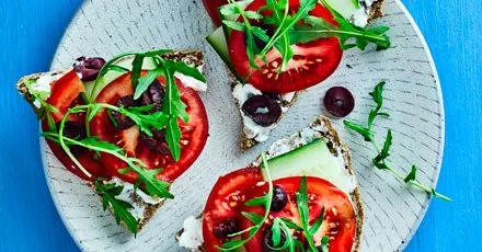 Goat's cheese, tomato & olive triangles