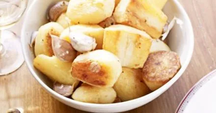 Golden roasted potatoes, parsnips & garlic
