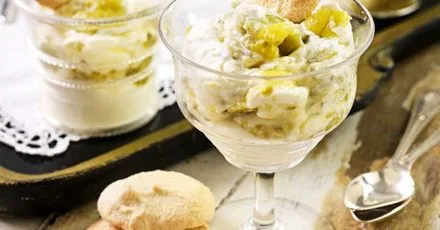 Gooseberry & elderflower fool