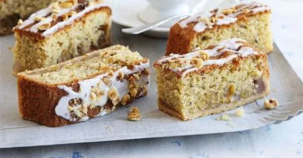Gooseberry & hazelnut slices