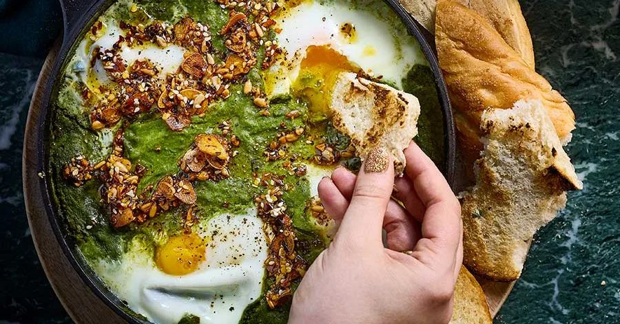 Green baked eggs