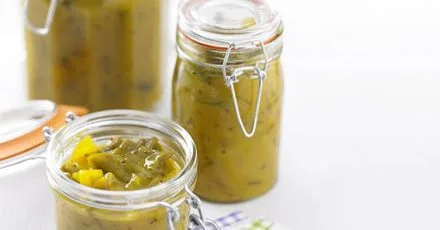 Green bean & mustard pickle