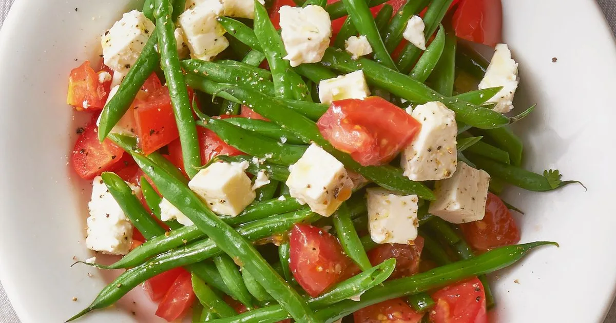 Green beans with tomato & feta