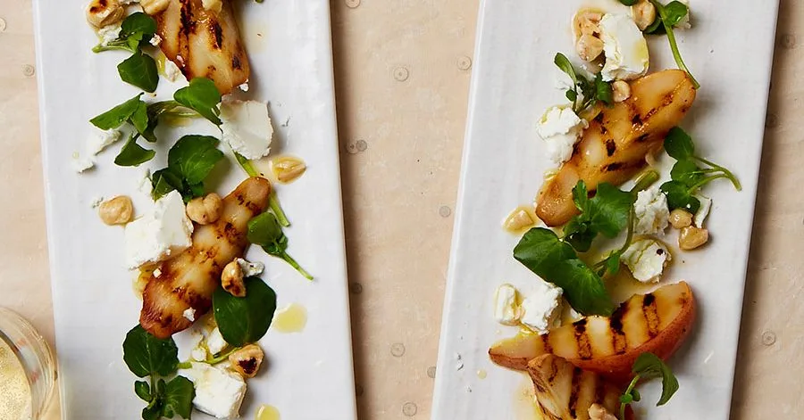 Griddled pears with goat's cheese & hazelnut dressing