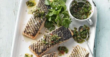 Griddled salmon with spring onion dressing