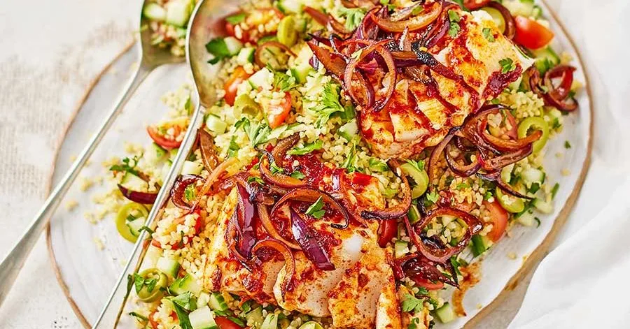 Harissa fish with bulgur salad