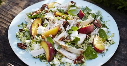 Herbed chicken, peach & feta salad