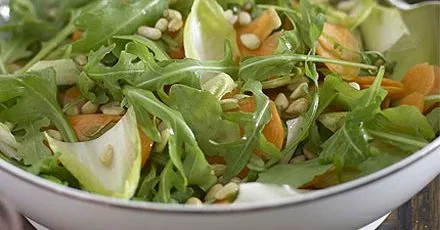 Honeyed carrot salad