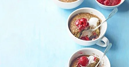 Hot coconut & raspberry puds