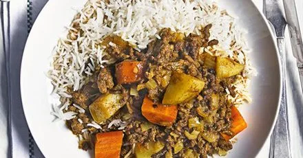 Indian beef keema with carrots & potatoes