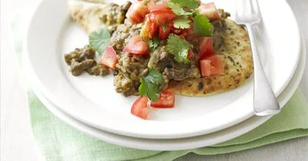 Indian mince with fresh tomato salad