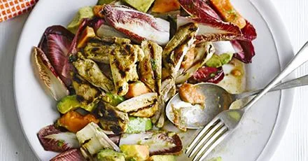 Jerk chicken salad with papaya