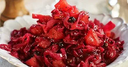 Juniper & apple red cabbage