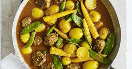 Lamb meatball curry