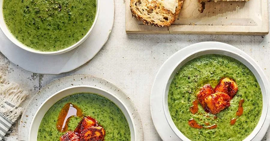 Leafy greens soup with chilli-honey halloumi croutons