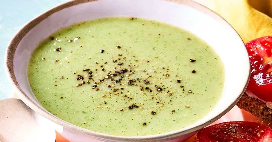 Leek & broccoli soup with cheesy scones