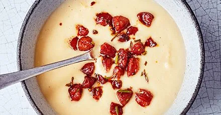 Leek, butter bean & crispy chorizo soup