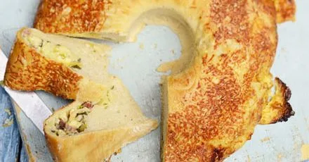 Leek, cheddar & bacon loaf sandwich