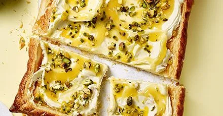 Lemon curd, mascarpone & passion fruit tart