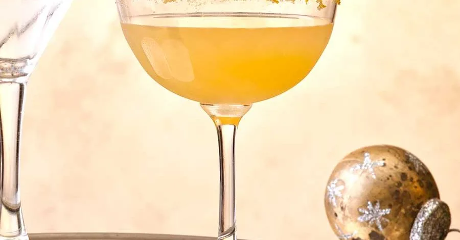 Lemon drop martini mocktail