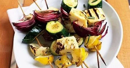 Шашлики з халумі, лимоном і розмарином