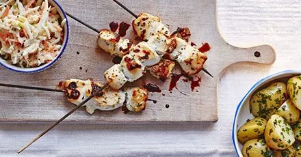 Lemony chicken skewers, herbed new potatoes & apple coleslaw