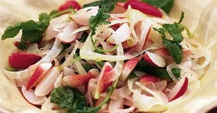 Lemony radish & fennel salad