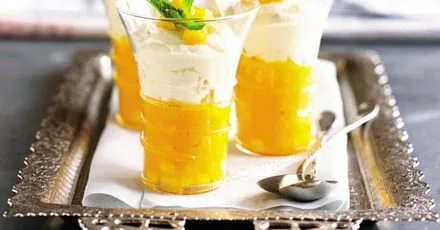 Манговий сіллабуб з кардамоном