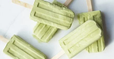 Matcha froyo ice lollies