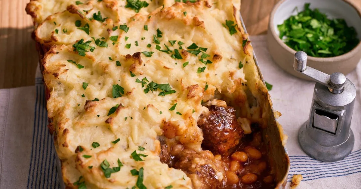 Meatball Cowboy Pie