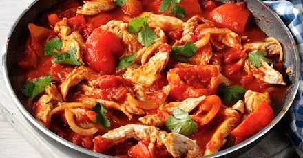 Мексиканське куряче рагу з кіноа та квасолею