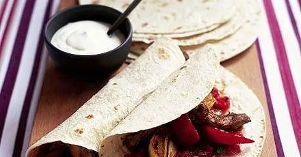 Mexican wraps with simple salsa
