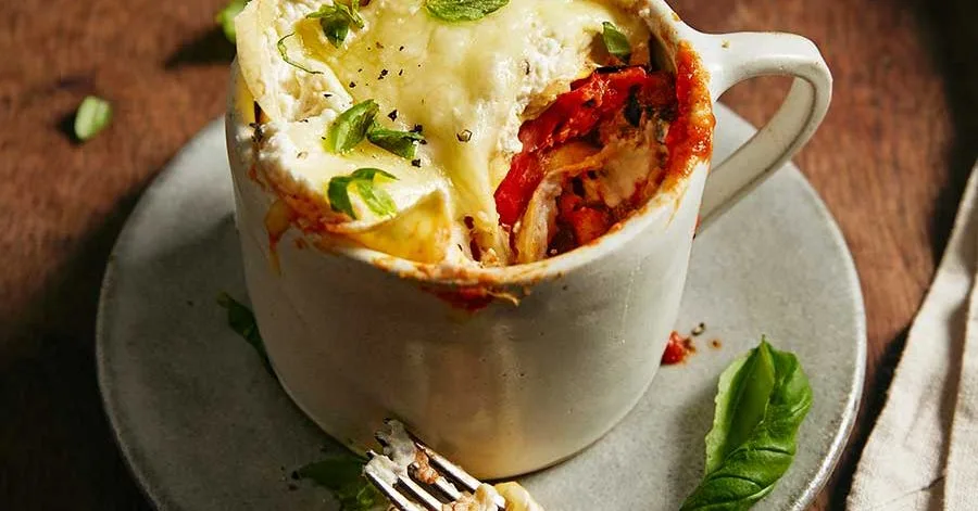 Microwave vegetarian mug lasagne
