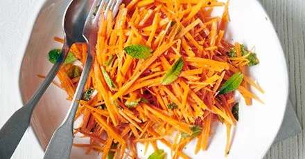 Middle Eastern carrot salad